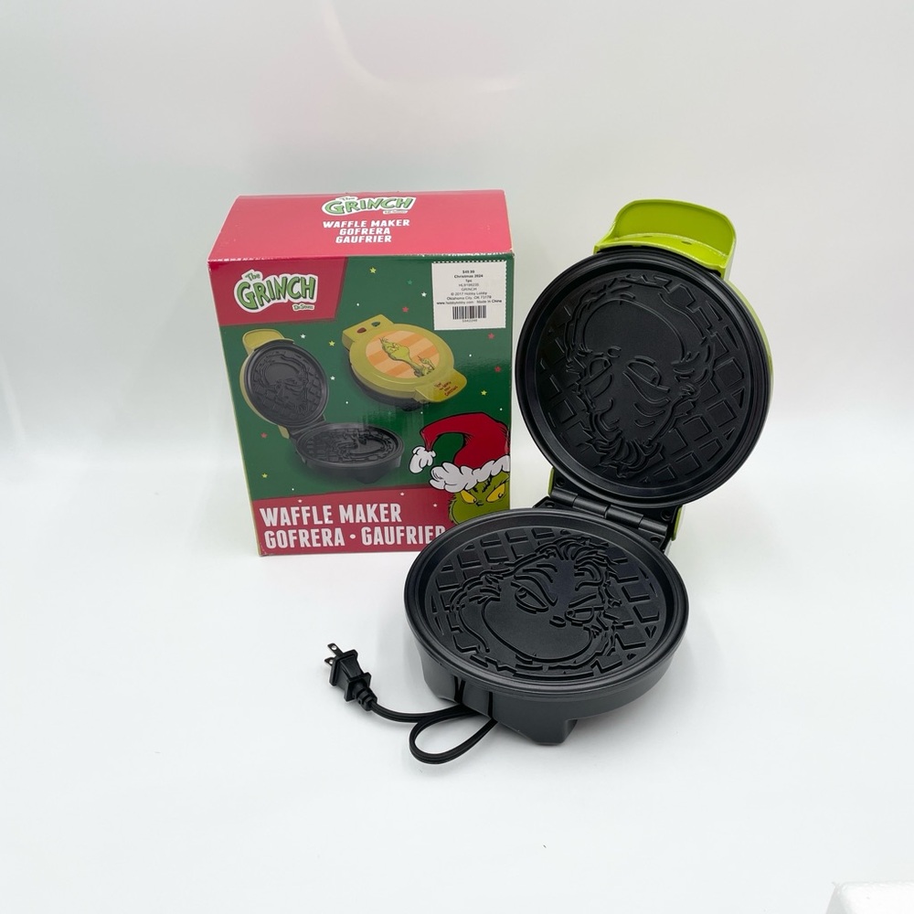 Grinch Waffle Maker Dr Seuss Non-Stick Plates